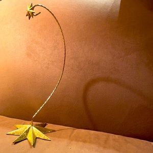 Gold Single Ornament Stand